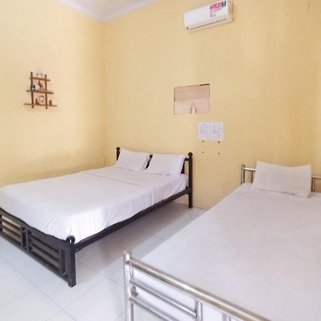 Reddoorz At El Shaday Homestay Banyuwangi Banyuwangi (East Java) Exterior foto